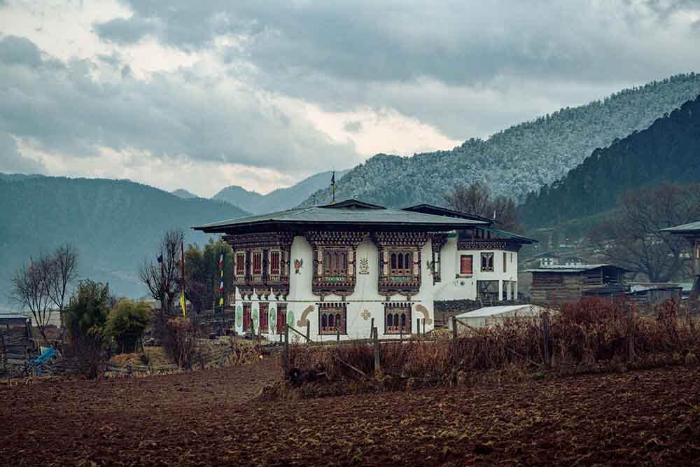 Hiden history of Nepal in the world and try to make adventure